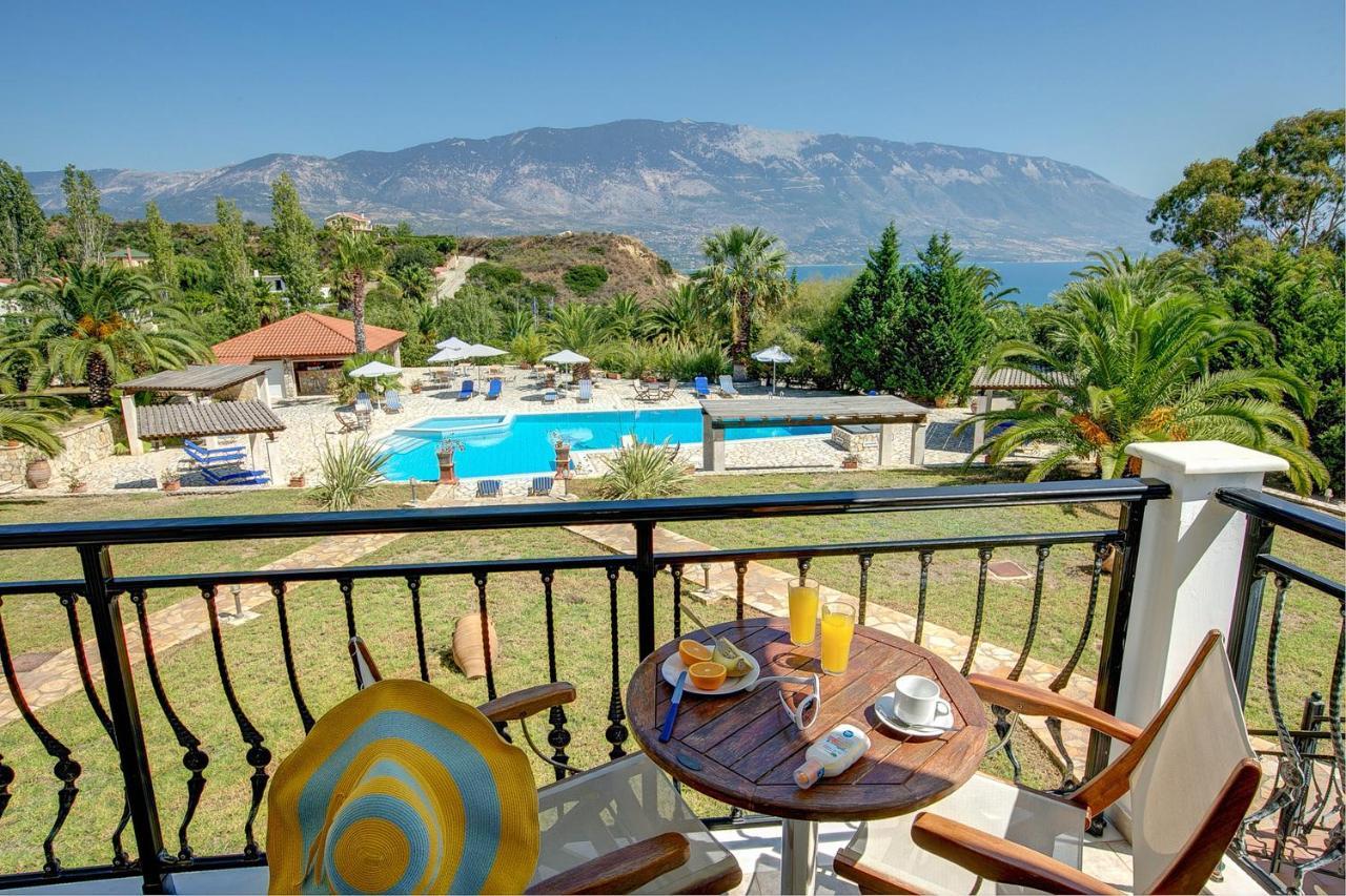 Liakas Village Sparta Exterior foto